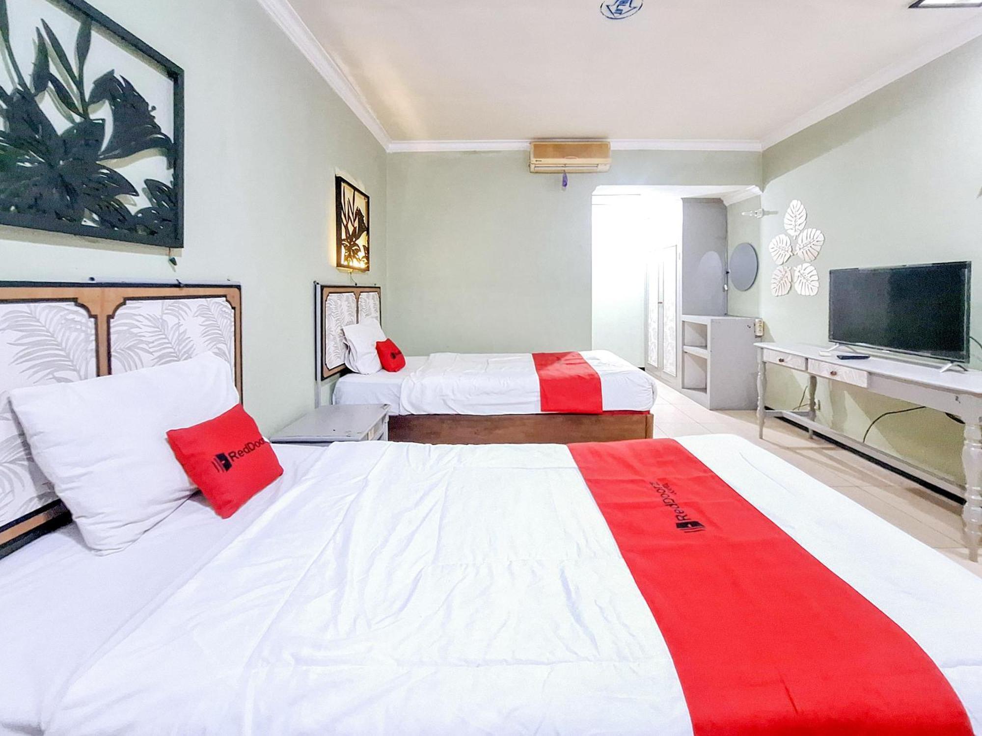 Reddoorz Near Stadion Semeru Lumajang Jawa Timur Экстерьер фото