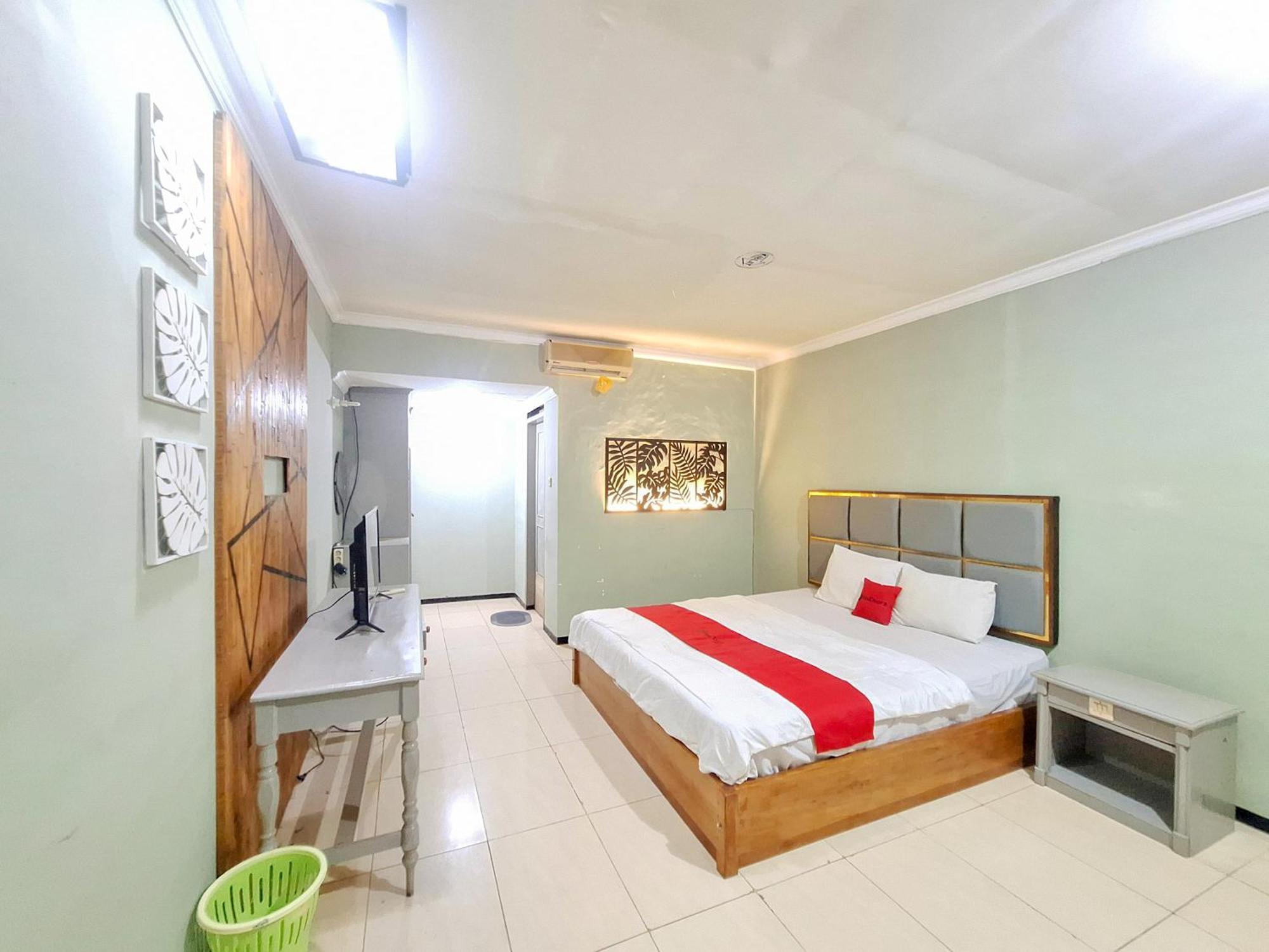 Reddoorz Near Stadion Semeru Lumajang Jawa Timur Экстерьер фото