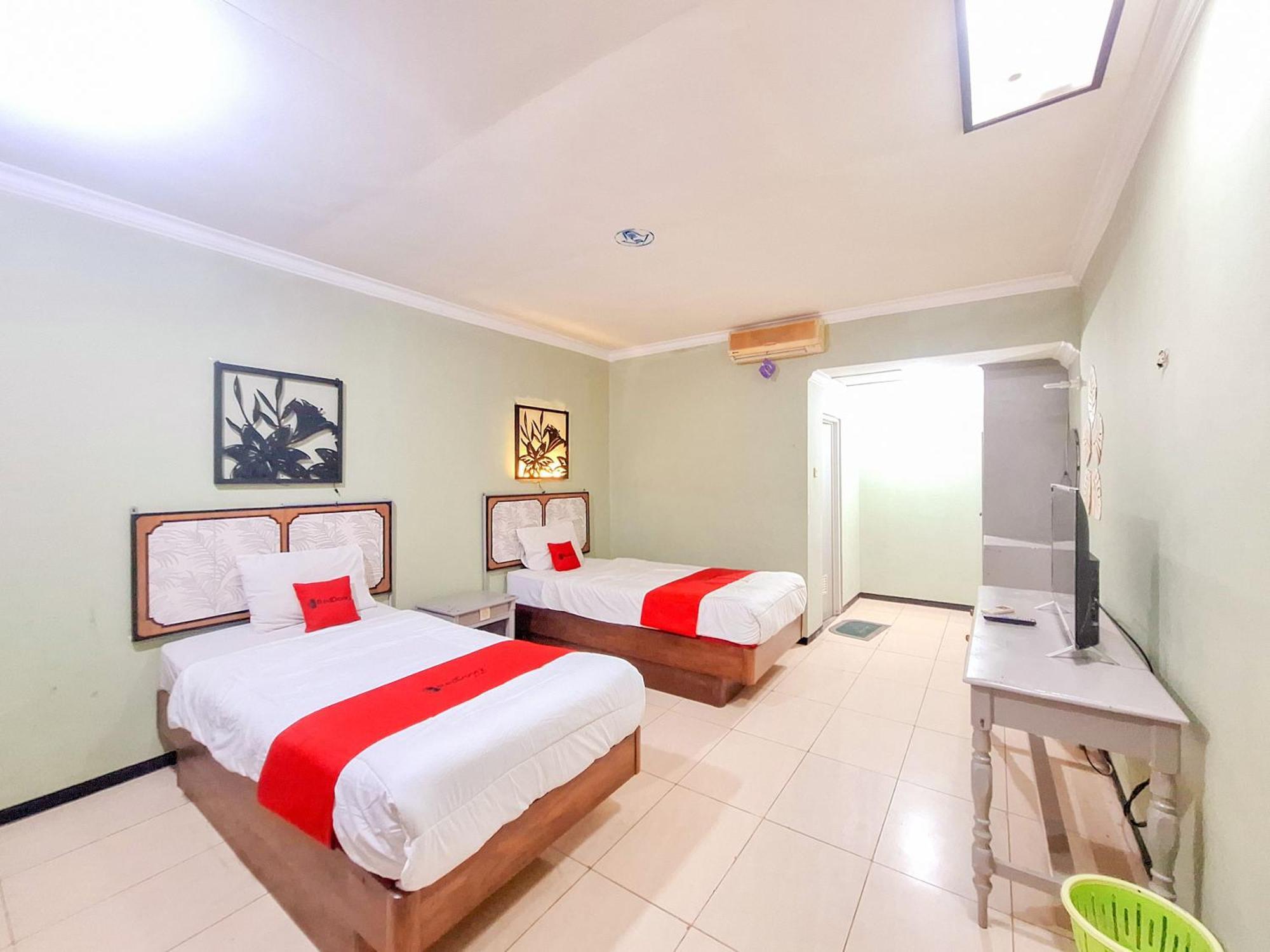 Reddoorz Near Stadion Semeru Lumajang Jawa Timur Экстерьер фото